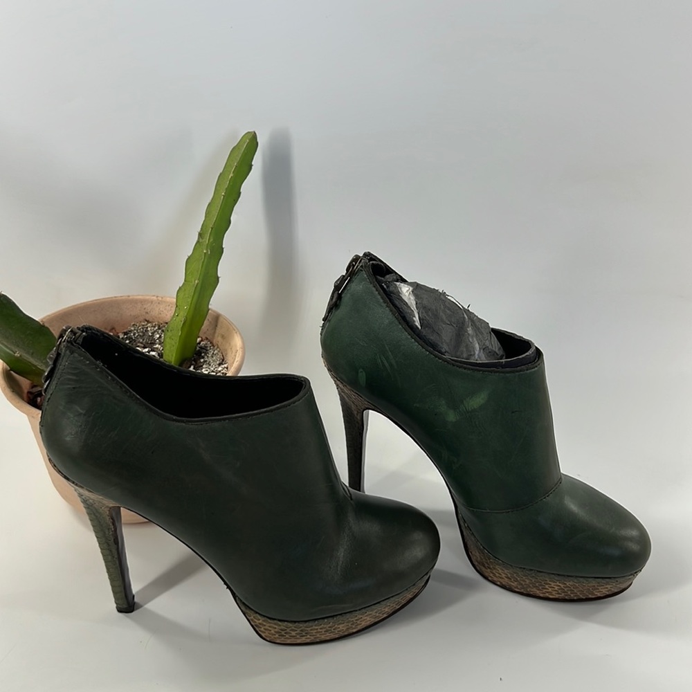 House Of Harlow 1960 Natalia Heels
